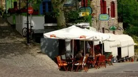 Lezbos: Ulica Molivosa