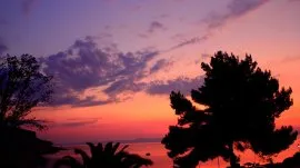 Hanioti: Hanioti u suton