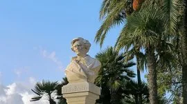 Monte Karlo: Statua Hektor Berlioz