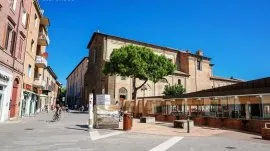 Rimini: Piazza Luigi Ferrari