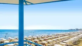 Larnaka: Pogled na plažu