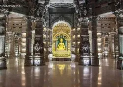 Prolećna putovanja - Indija - Hoteli: Unutrašnjost Hindu hrama Akshardham