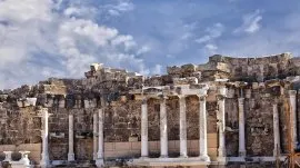 Side: Ru&scaron;evine drevnog grada