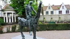 Briž: Statua četiri jahača Apokalipse