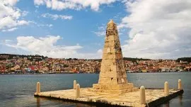 Kefalonija: Simbol slobode Obeliks