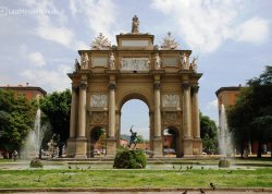 Vikend putovanja - Toskana i Cinque Terre - Hoteli: Slavoluk na trgu Slobode
