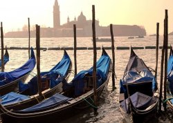 Vikend putovanja - Venecija - : Gondole