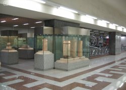 Metropole i znameniti gradovi - Tri kontinenta - Hoteli: Metro stanica Sintagma