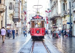 Jesenja putovanja - Istanbul, Izmir i Bodrum - Apartmani: Tradicionalni tramvaj na Taksimu