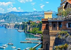 Metropole i znameniti gradovi - Amalfi obala - Hoteli: Pogled na luku