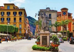 Metropole i znameniti gradovi - Amalfi obala - Hoteli: Trg Tasso