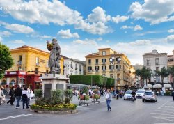 Metropole i znameniti gradovi - Amalfi obala - Hoteli: Trg Tasso