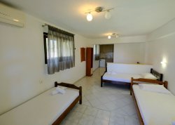 Leto 2025, letovanje - Nea Skioni - Apartmani: Vila Paradise 