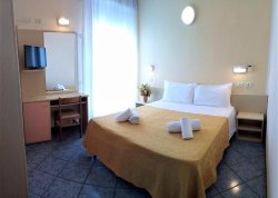 Leto 2025, letovanje - Rimini - Hoteli: Hotel Corona 3*