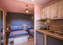 Leto 2025, letovanje - Nea Vrasna - Apartmani:  Vila Zanet Palace