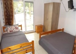 Leto 2025, letovanje - Nea Flogita - Apartmani: Vila Leonidas