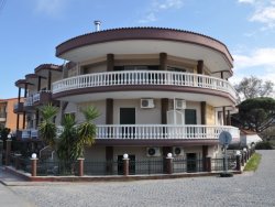 Leto 2025, letovanje - Sarti - Apartmani