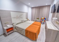 Jesenja putovanja - Kipar - Hoteli: Hotel Nicholas Color 3*