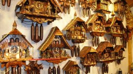 Minhen: Prodavnica suvenira - Bavarski satovi