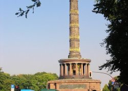 Nova godina 2026 - Berlin - Hoteli: Spomenik Boginje pobede