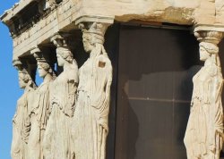 Jesenja putovanja - Ikone Egeja - Apartmani: Karijatide