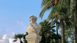 Monte Karlo: Statua Hektor Berlioz