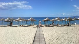 Nea Vrasna: Plaža