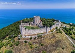 Leto 2025, letovanje - Platamon - Apartmani: Pogled na zamak