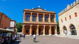 Rimini: Pozorište