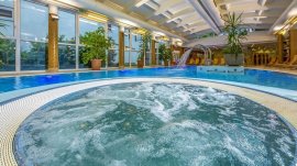 Harkanj Banja: Zatvoreni bazeni