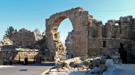 Side: Vespazijska fontana