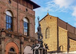 Prolećna putovanja - Klasična Italija - Hoteli: Trg i fontana Neptuna