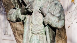 Trebinje: Spomenik Njegošu