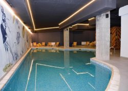 Sretenje - Borovec - Hoteli: Hotel Flora 4*