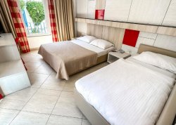Leto 2026, letovanje - Budva - Hoteli: Hotel Slovenska Plaza 4*